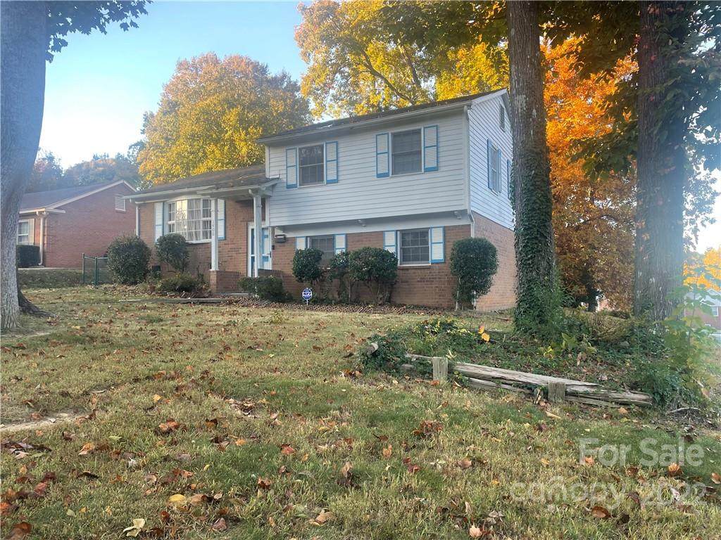 1400 Standish Place - Photo 1