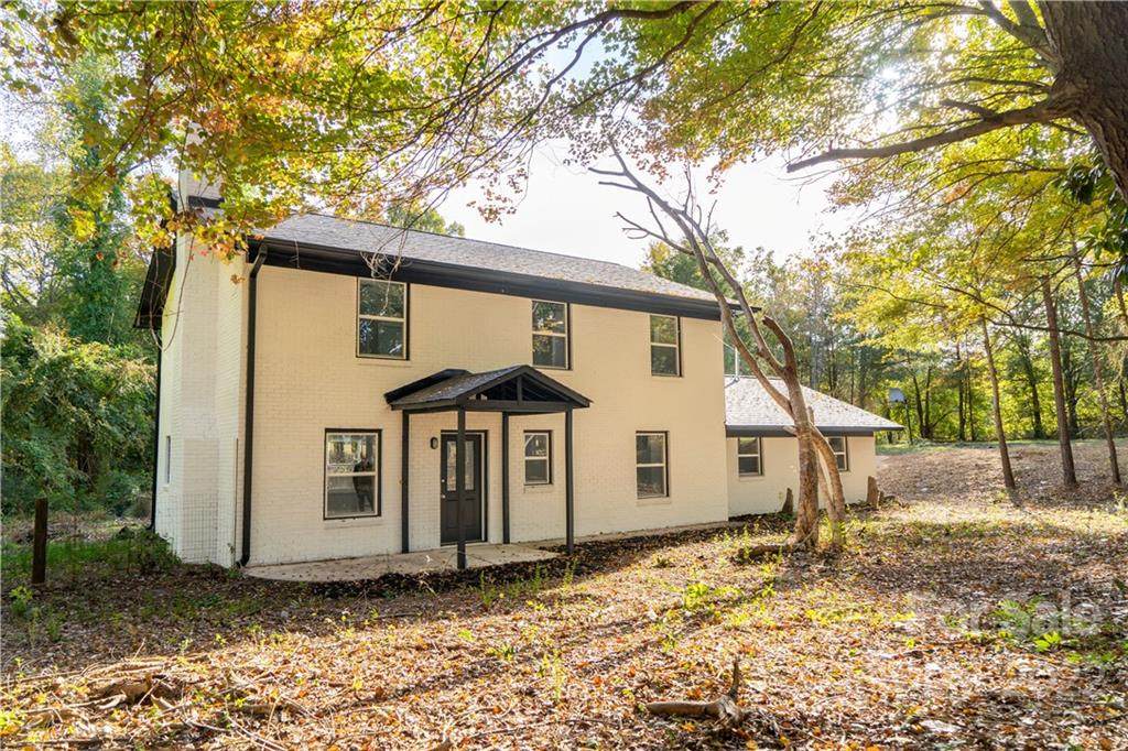 1268 Glasscock Road - Photo 1