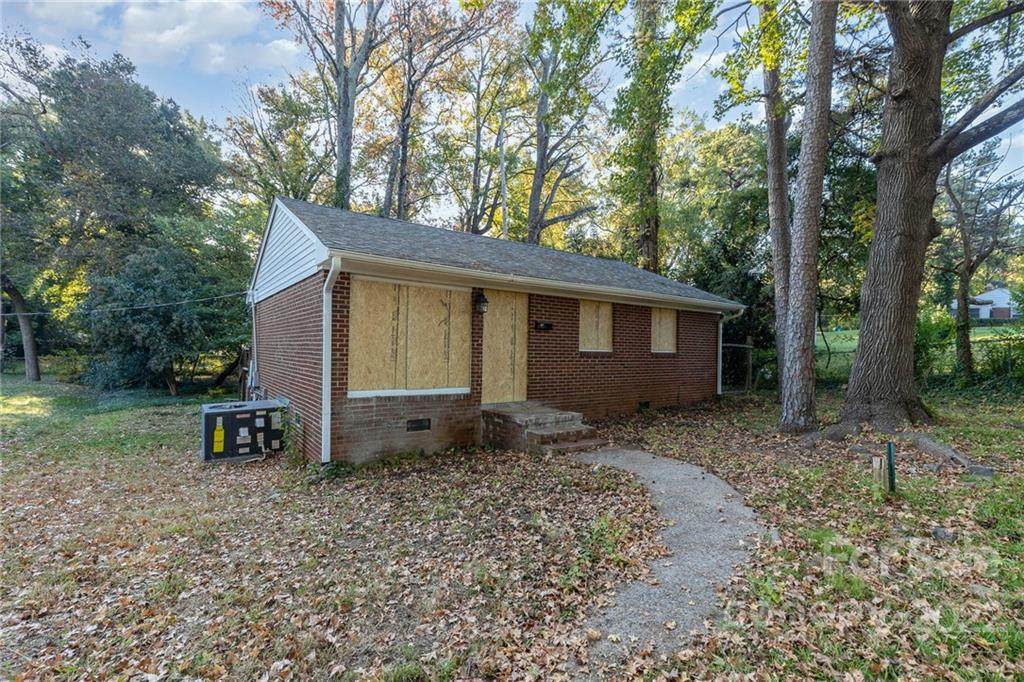 2606 Druid Hills Way - Photo 1