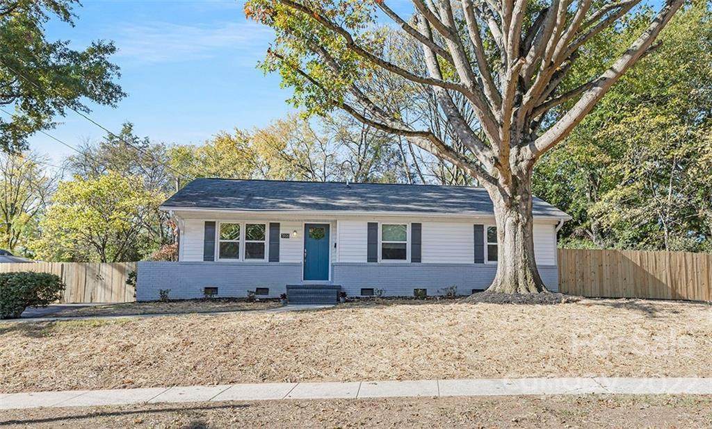 7008 Woodstream Drive - Photo 1