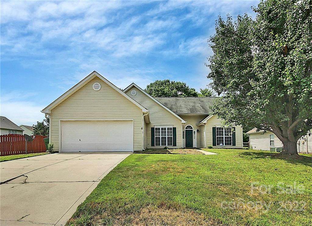 128 Steamboat Drive - Photo 1