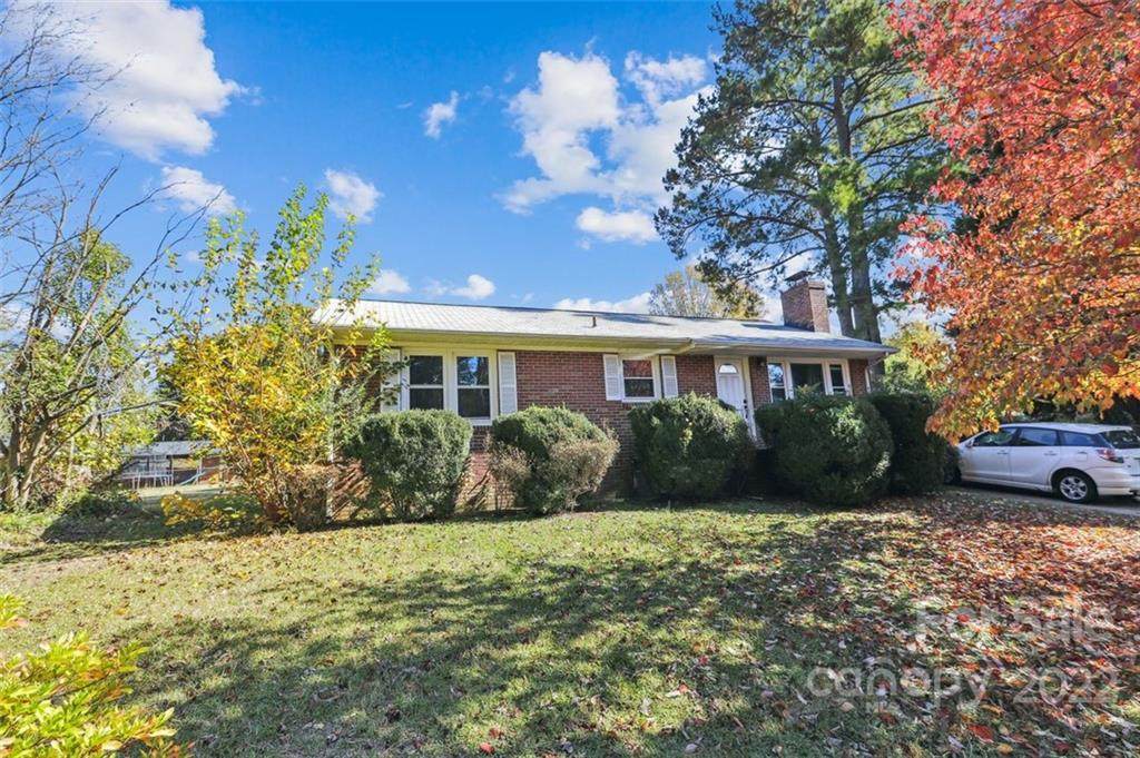 1247 Westover Circle - Photo 1