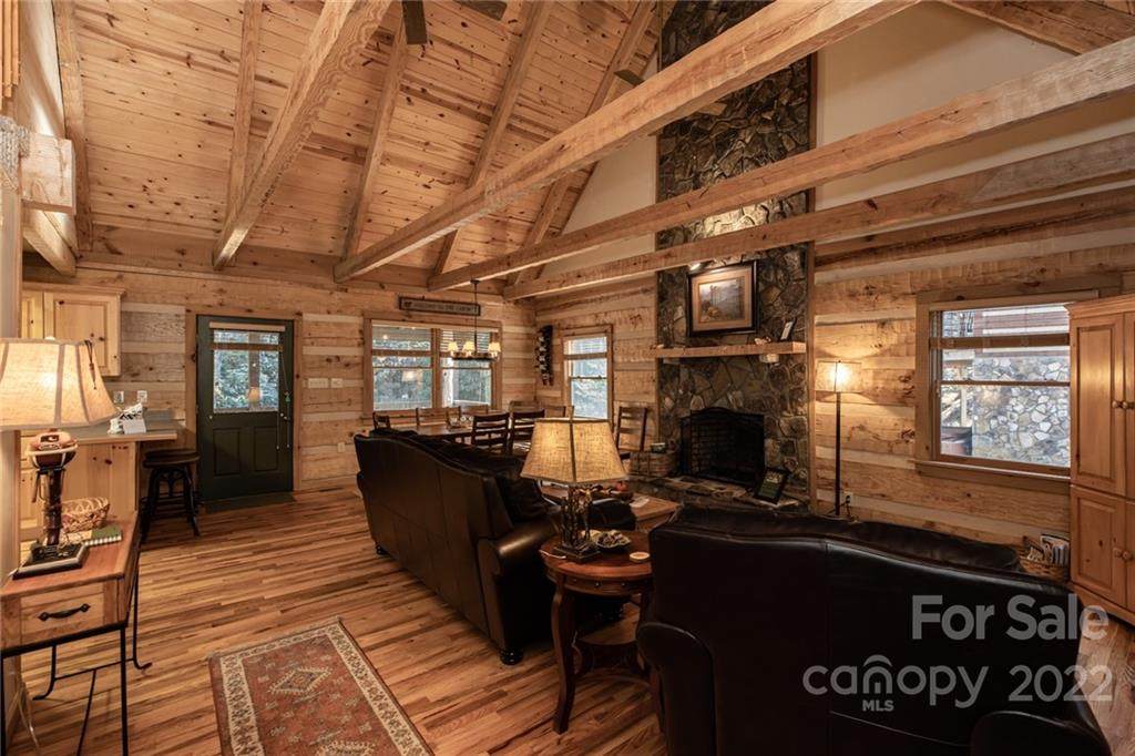 302 Hawks Lake Drive - Photo 1