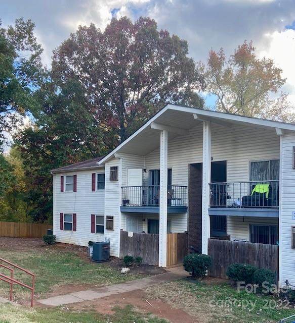 7992 Shady Oak Trail - Photo 1