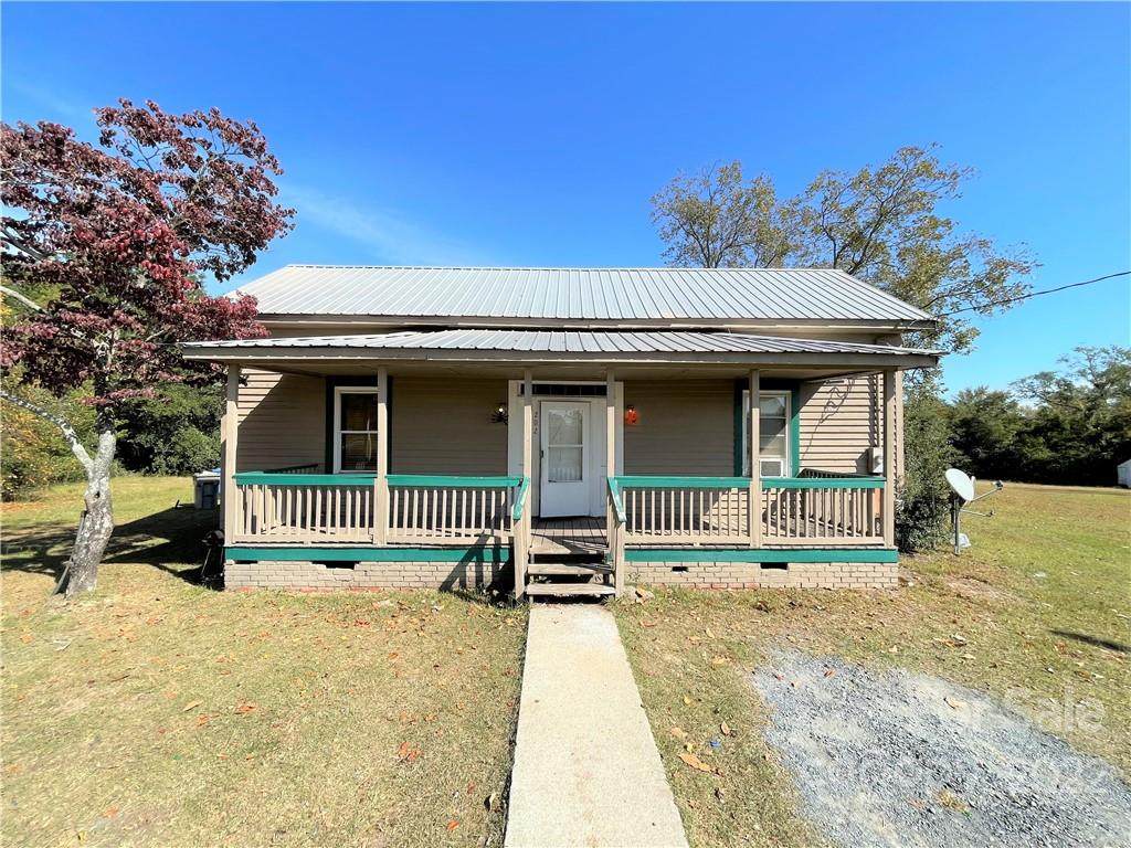 202 Rosehaven Road - Photo 1