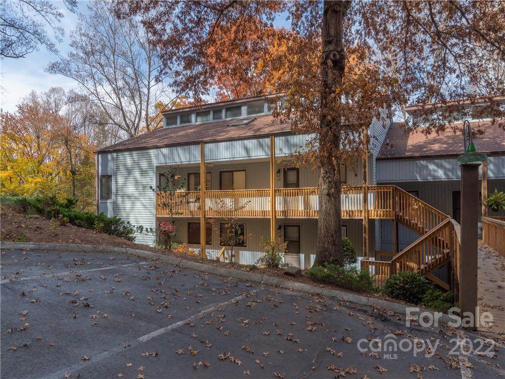 87 Willow Road - Photo 1