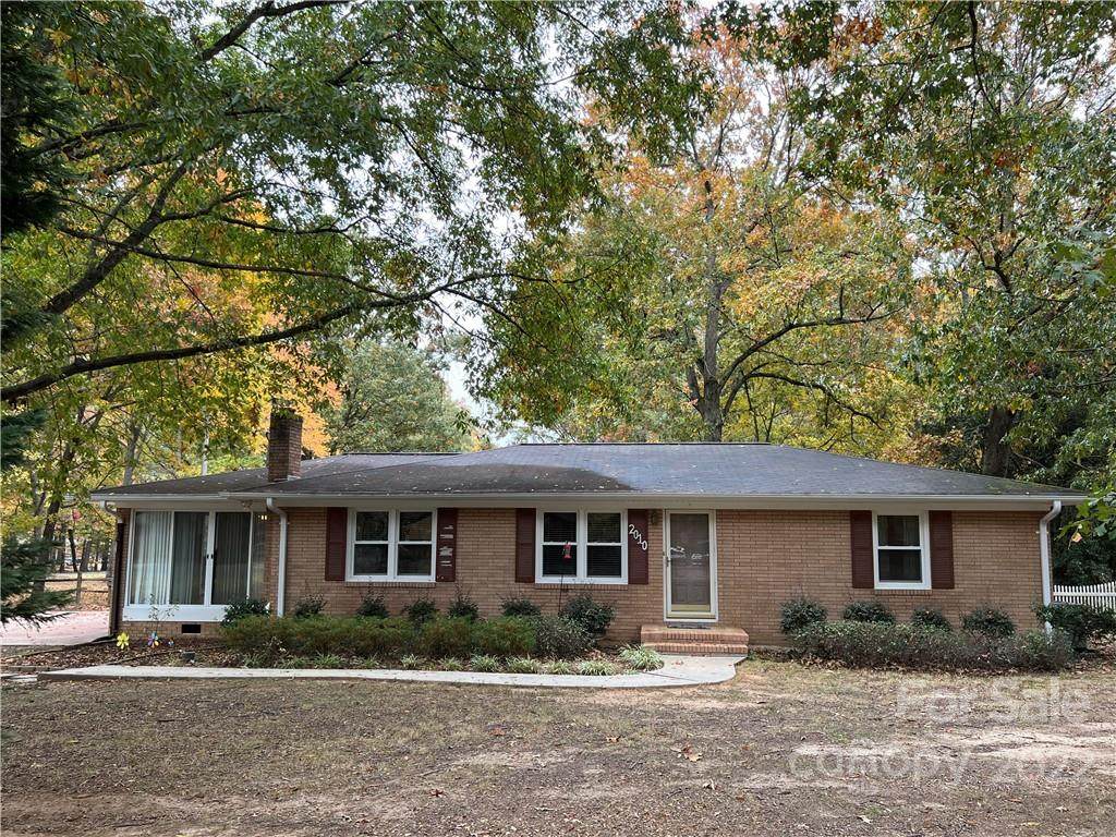 2010 Shady Lane - Photo 1