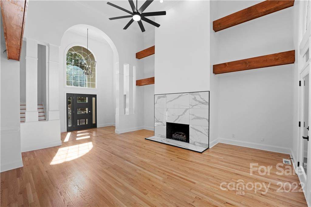 21400 Rosslare Court - Photo 1