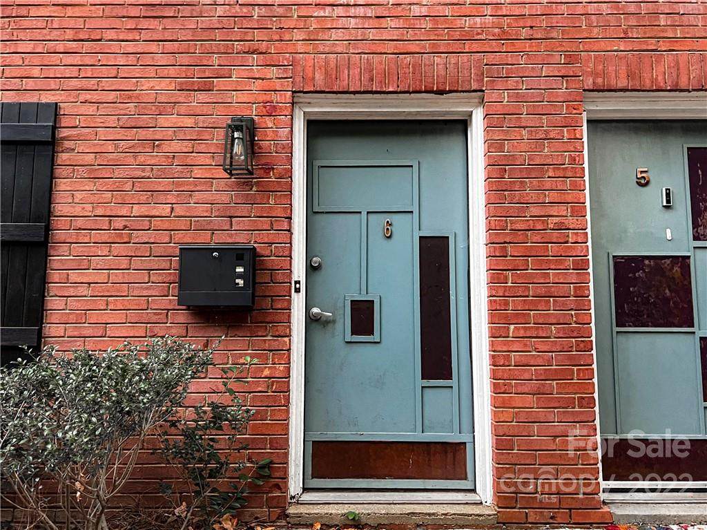 636 Chipley Avenue - Photo 1