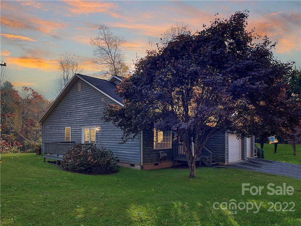 31 Waycaster Road - Photo 1