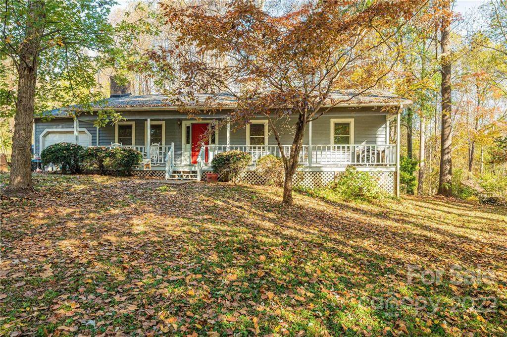 1516 Old Carriage Drive - Photo 1
