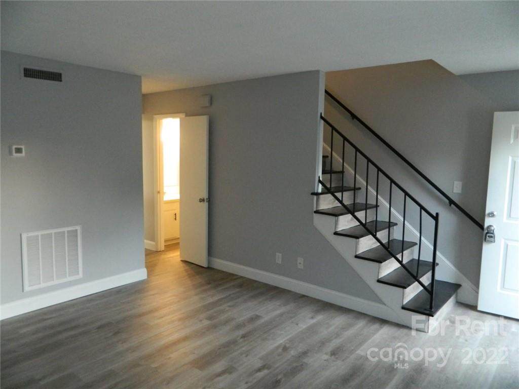 607 3rd Street - Photo 1