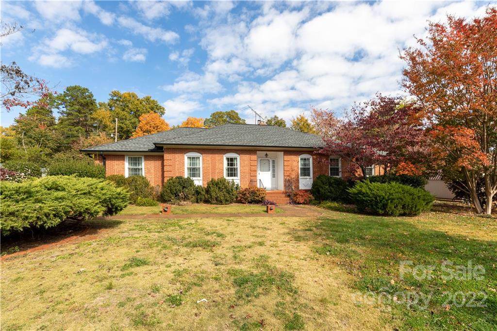 644 Bancroft Drive - Photo 1