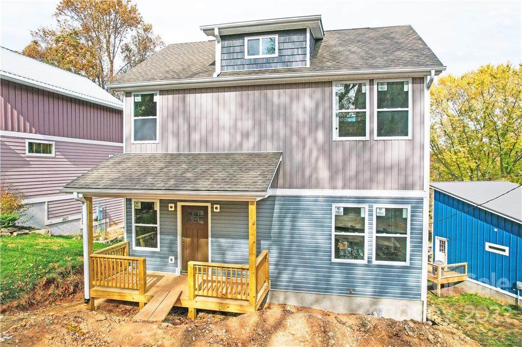 102 Stewart Street - Photo 1