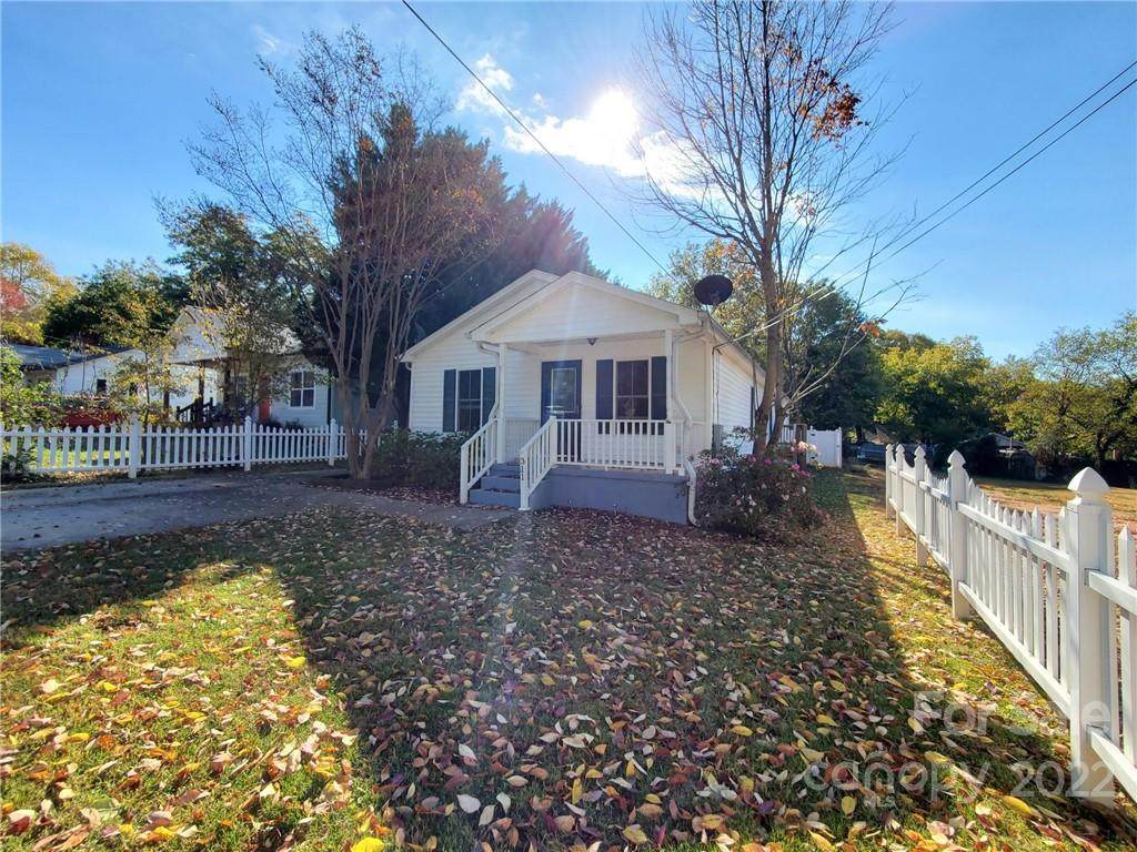 311 Devine Avenue - Photo 1