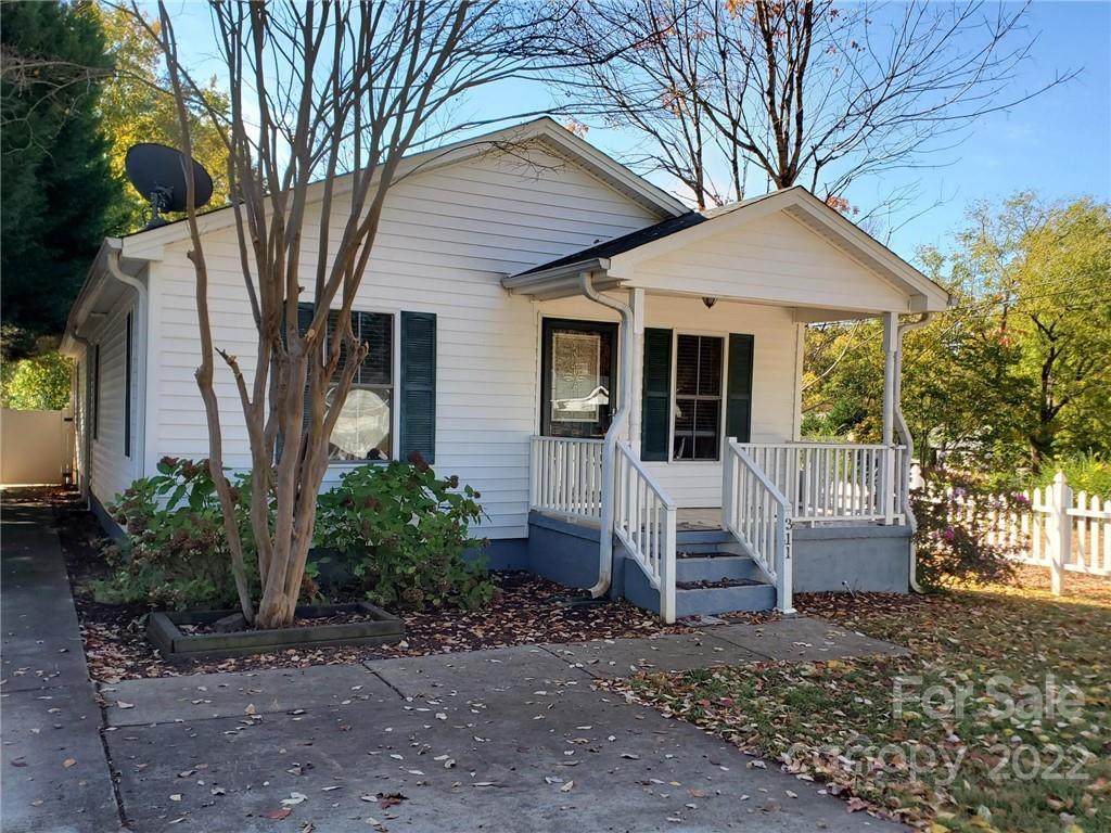 311 Devine Avenue - Photo 1
