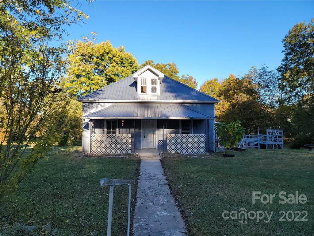 304 Main Avenue - Photo 1