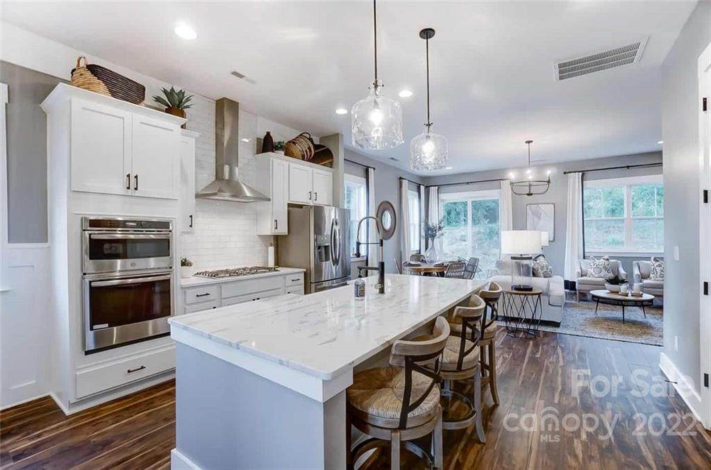 1019 Masefield Avenue - Photo 1