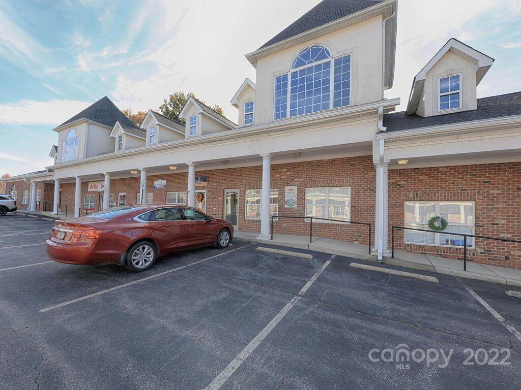 548 Williamson Road - Photo 1