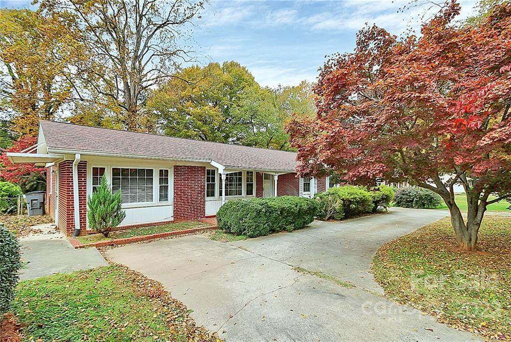 1410 Huntingdon Road - Photo 1