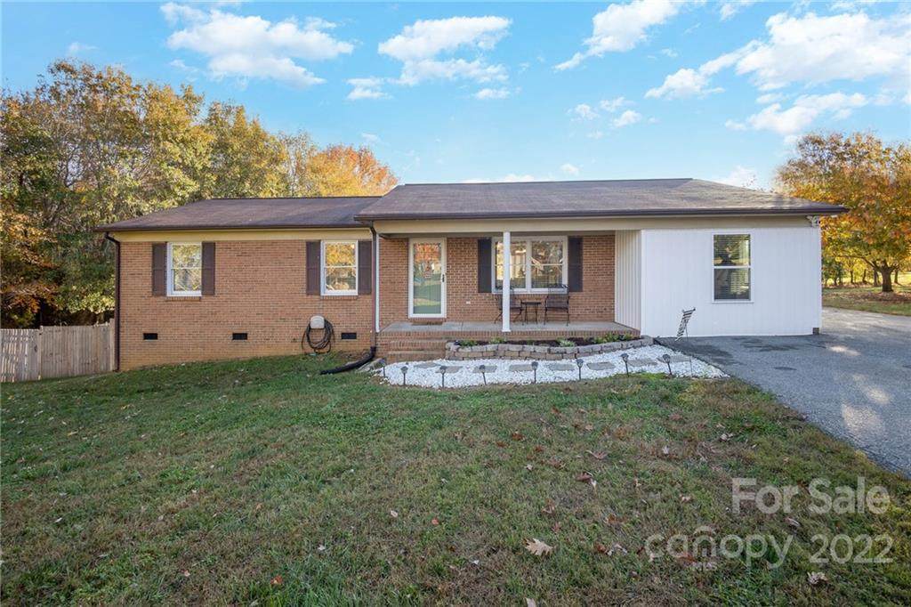 110 Connor Court - Photo 1