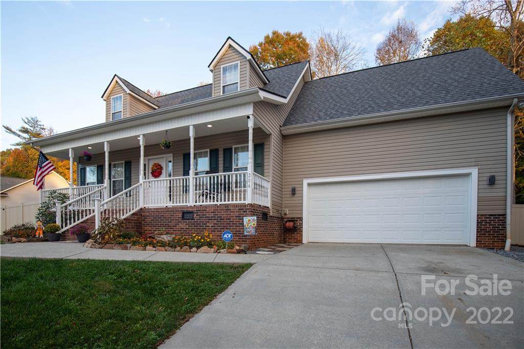 206 Shenandoah Loop - Photo 1