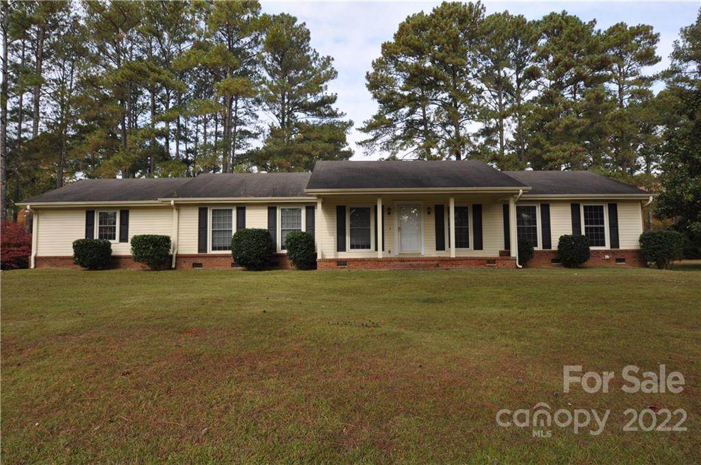 648 Pineview Lakes Drive - Photo 1