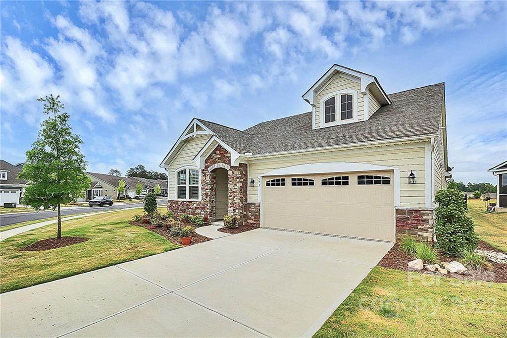 573 Lincoln Quarters Lane - Photo 1