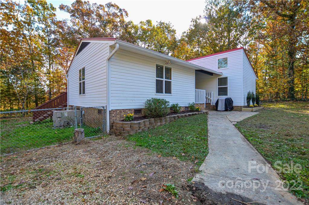 9521 Rollins Road - Photo 1