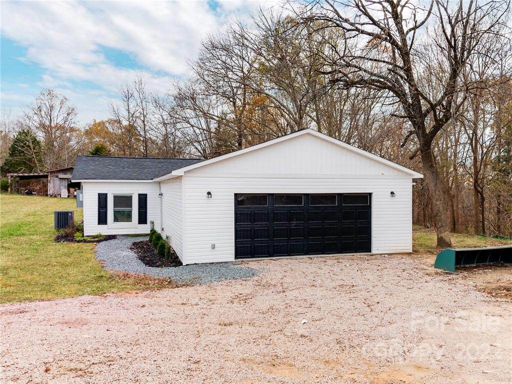 4074 Mullis Road - Photo 1