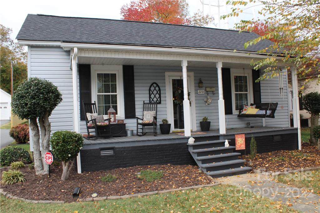 220 East Avenue - Photo 1