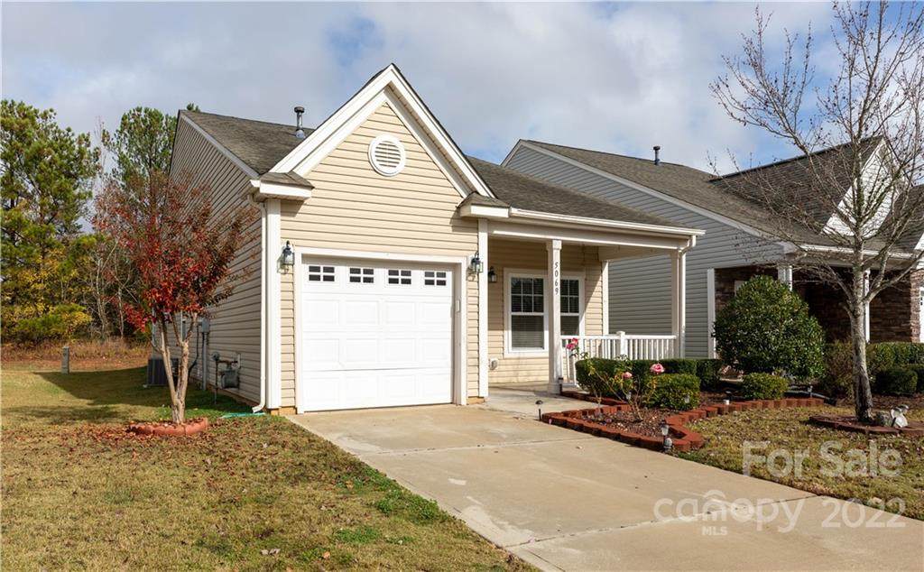 5069 Newport Lakes Drive - Photo 1