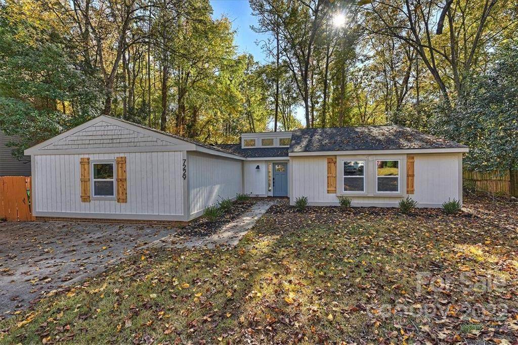7229 Rollingridge Drive - Photo 1