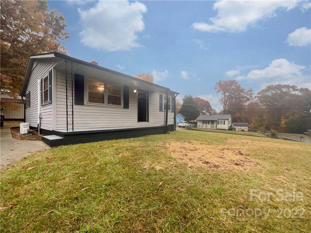 1602 Bristol Road - Photo 1