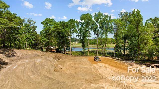 5221 Parview Drive - Photo 1