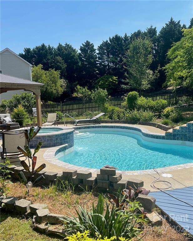 8534 Headford Road - Photo 1