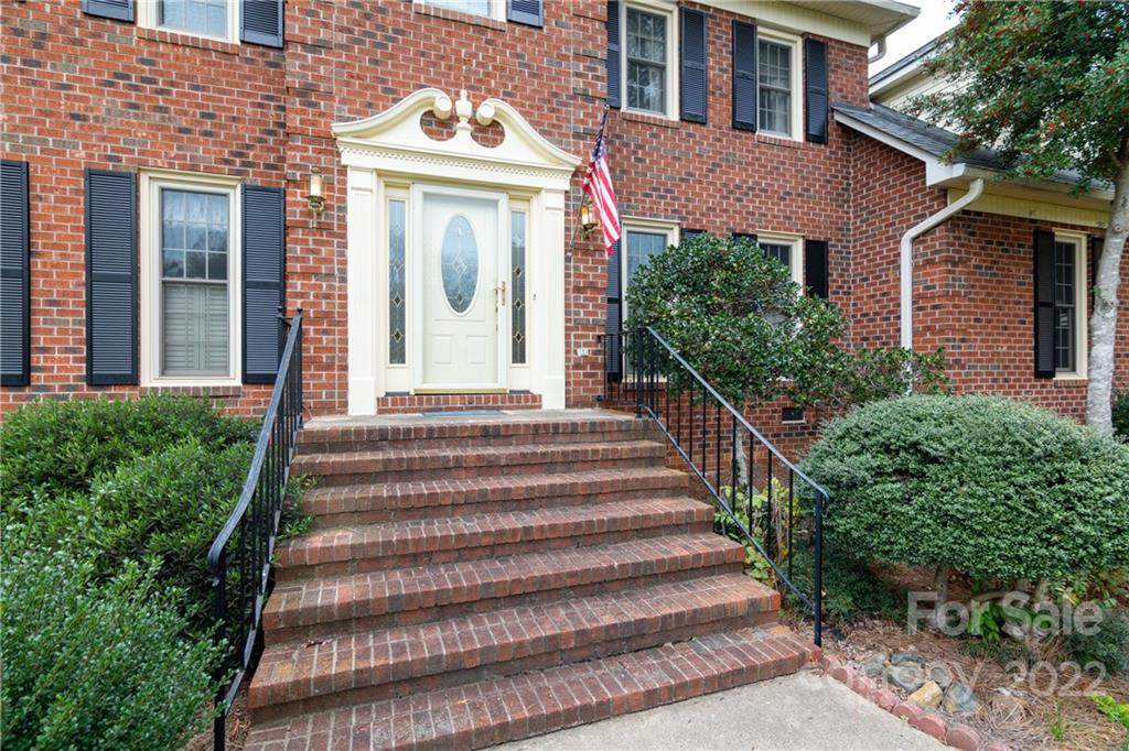 5433 Bedfordshire Avenue - Photo 1
