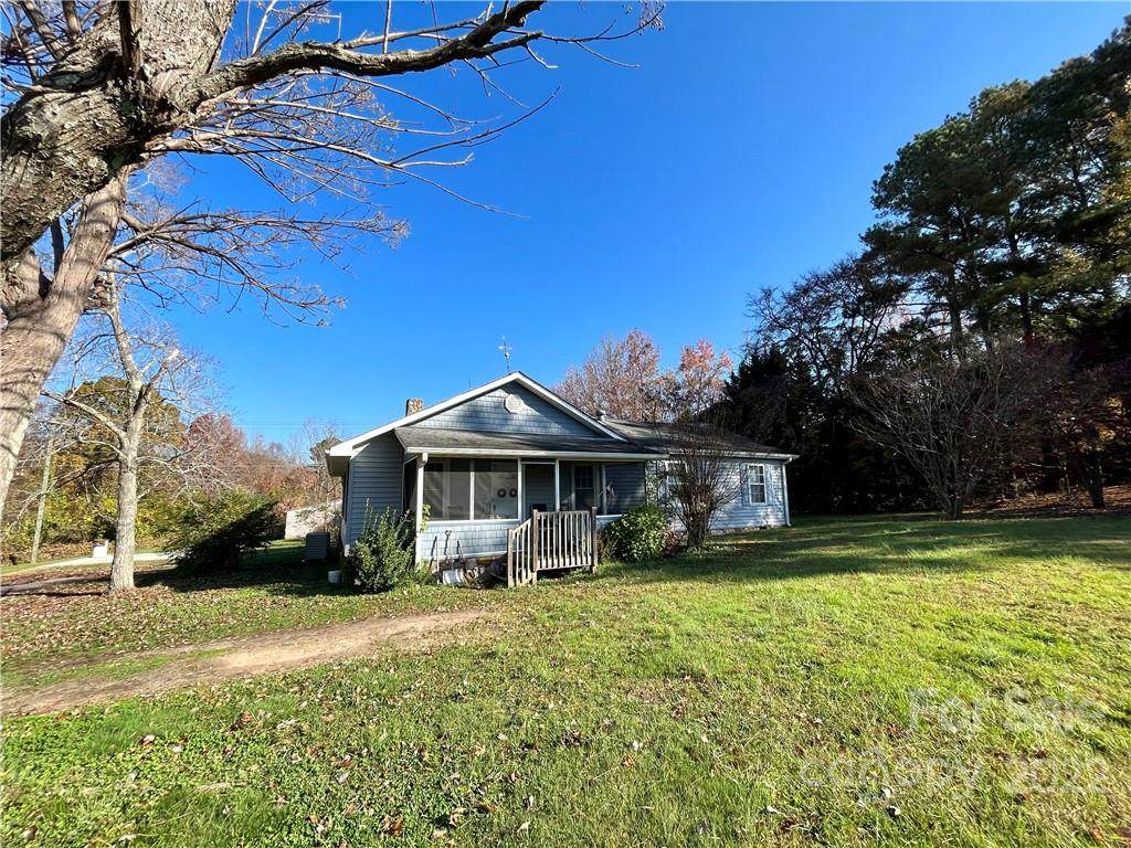 1935 Needmore Road - Photo 1