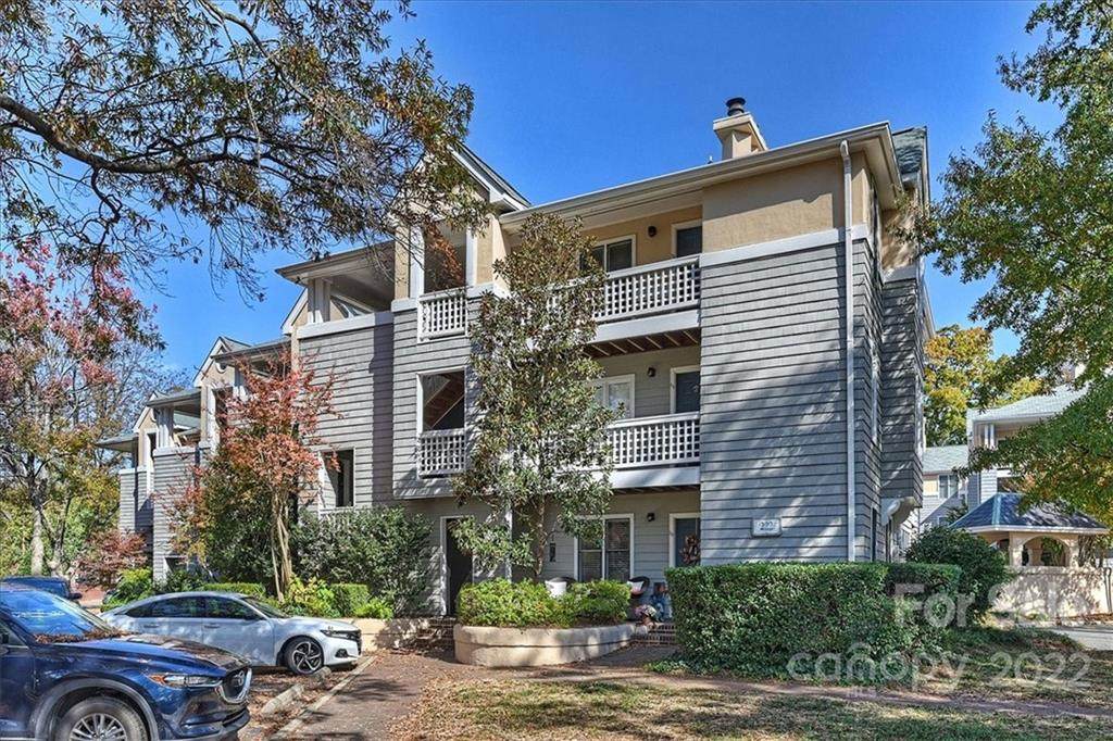 222 Queens Road - Photo 1