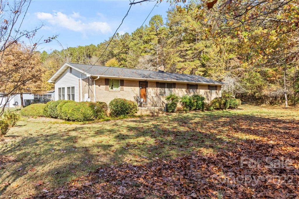 5727 Mt Holly Huntersville Road - Photo 1
