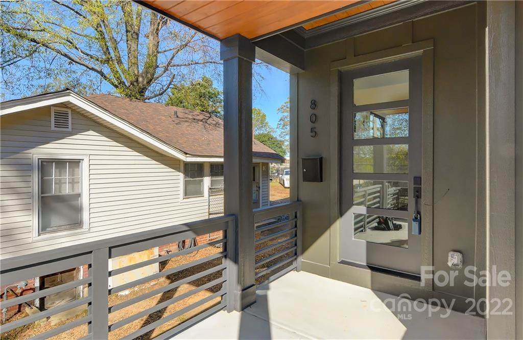 805 19th Street - Photo 1