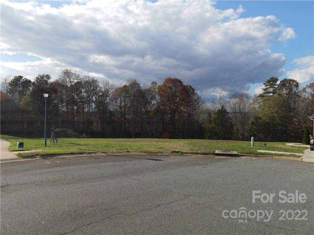 737 Cedar Hill Drive - Photo 1