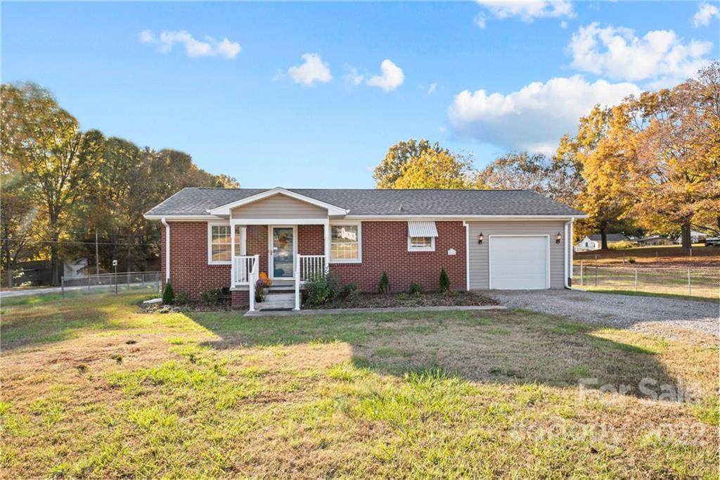 104 Fellowship Drive - Photo 1