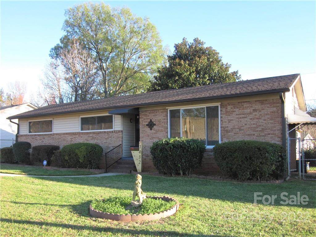 1432 Montana Drive - Photo 1