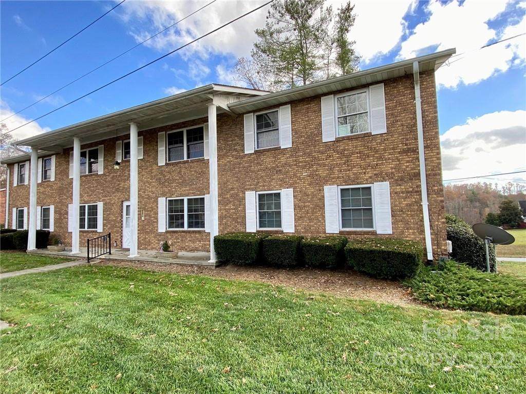 100 Falling Waters Road - Photo 1