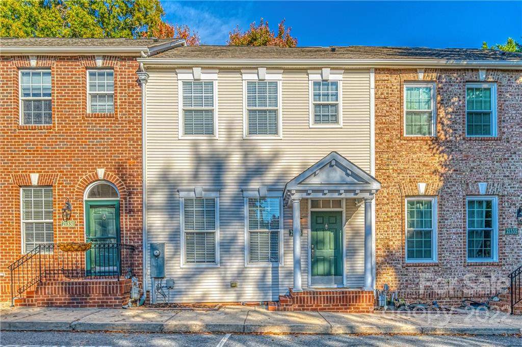 21333 Pine Street - Photo 1