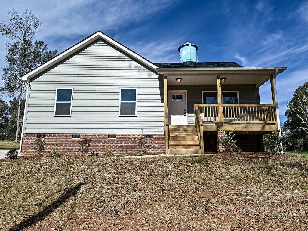 133 Lowry Row - Photo 1