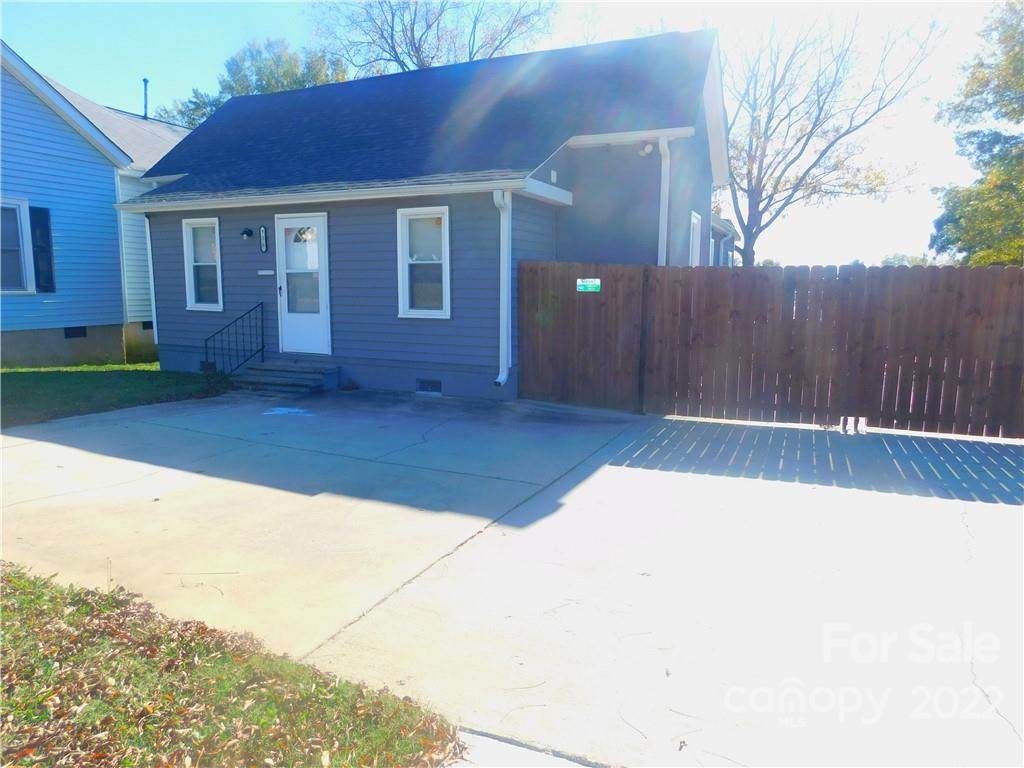 938 & 934 White Street - Photo 1