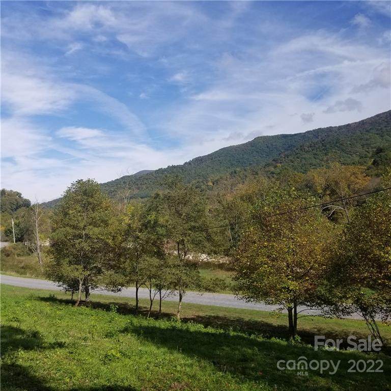 826 Riverview Road - Photo 1