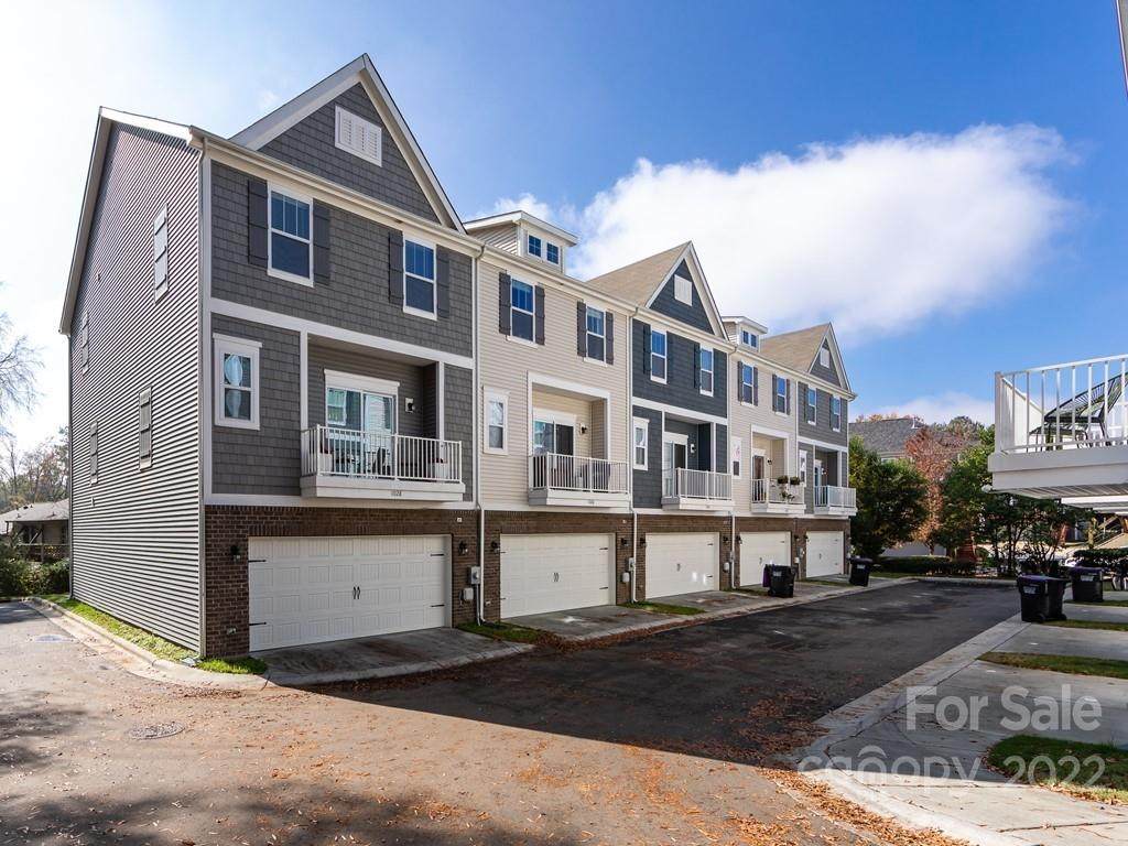 1028 Sharon Towns Drive - Photo 1